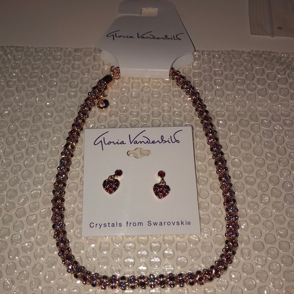 Sparkly earrings + necklace set - Picture 1 of 8